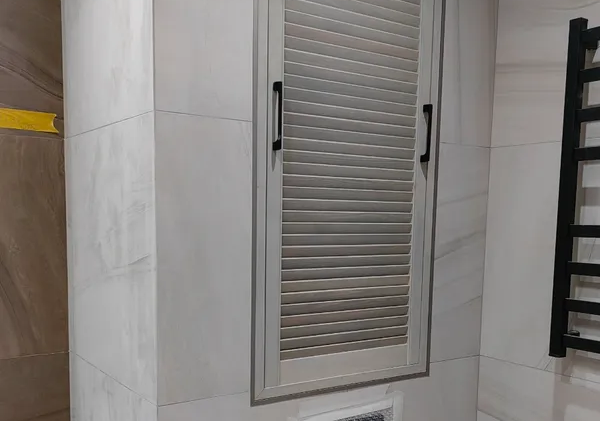 Угол декоративный Уп 06-27.2700.557 (20х20 мм)