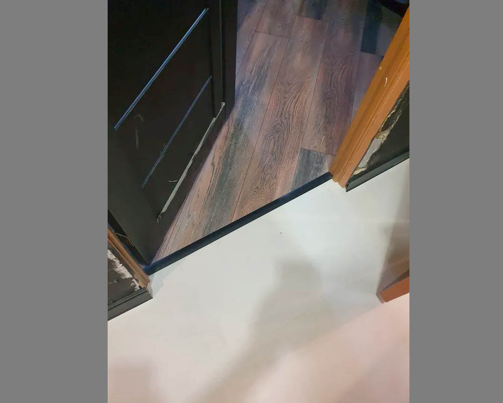 Самоклеящийся порог ЛС 35.900.4091 Дуб темный