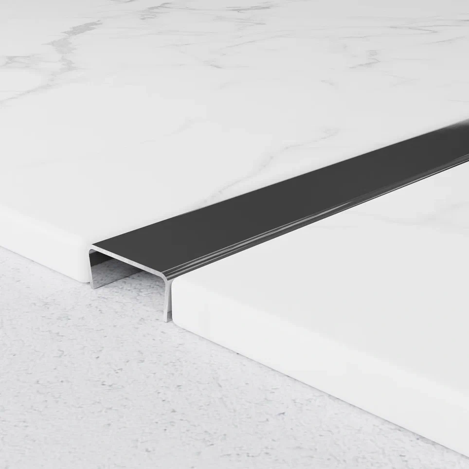 Профиль разделительный ПП 04-8НСЗ(304).2700.010 2,7 м Графит