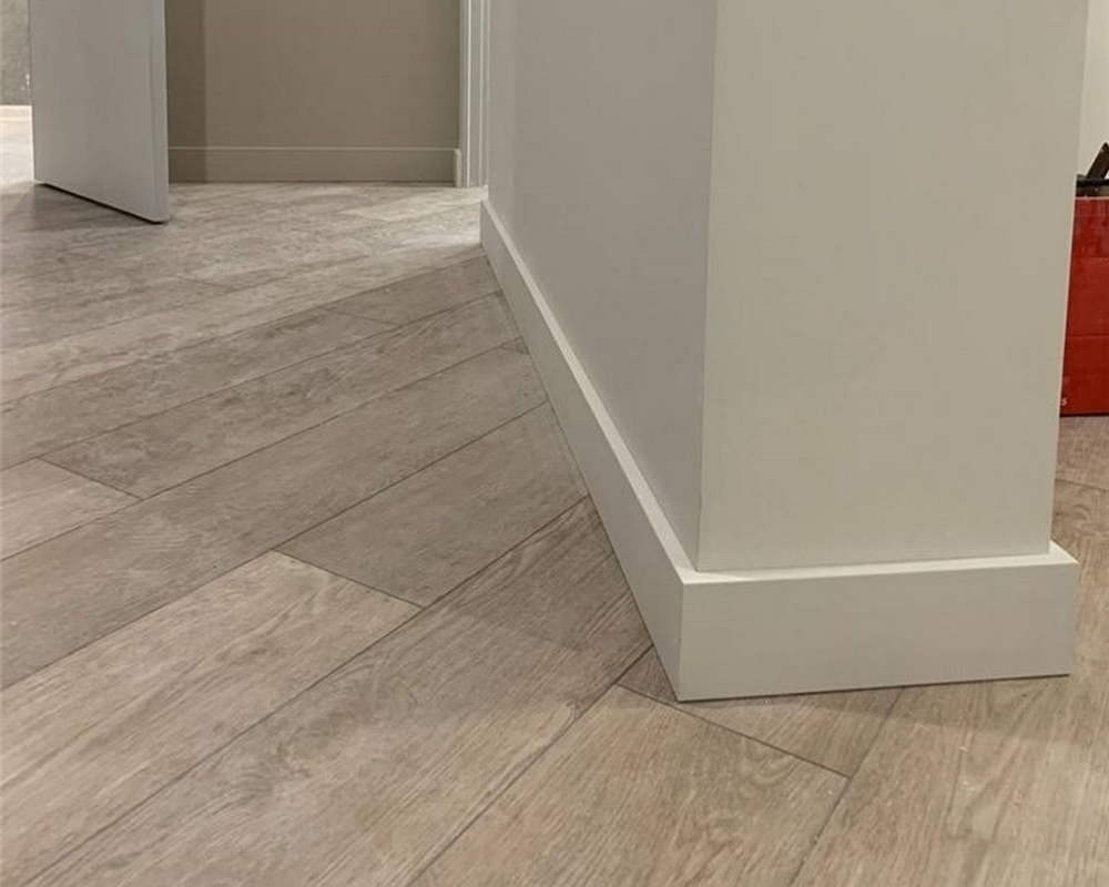 Плинтус напольный Salag Alpha 60*15*2200 мм AP61M1 Белый