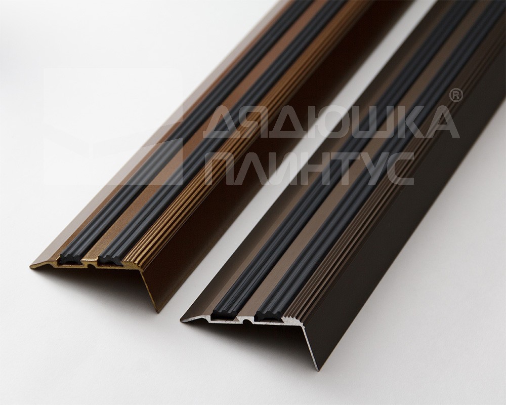 Порог угловой ПУ 07.900.02л Золото