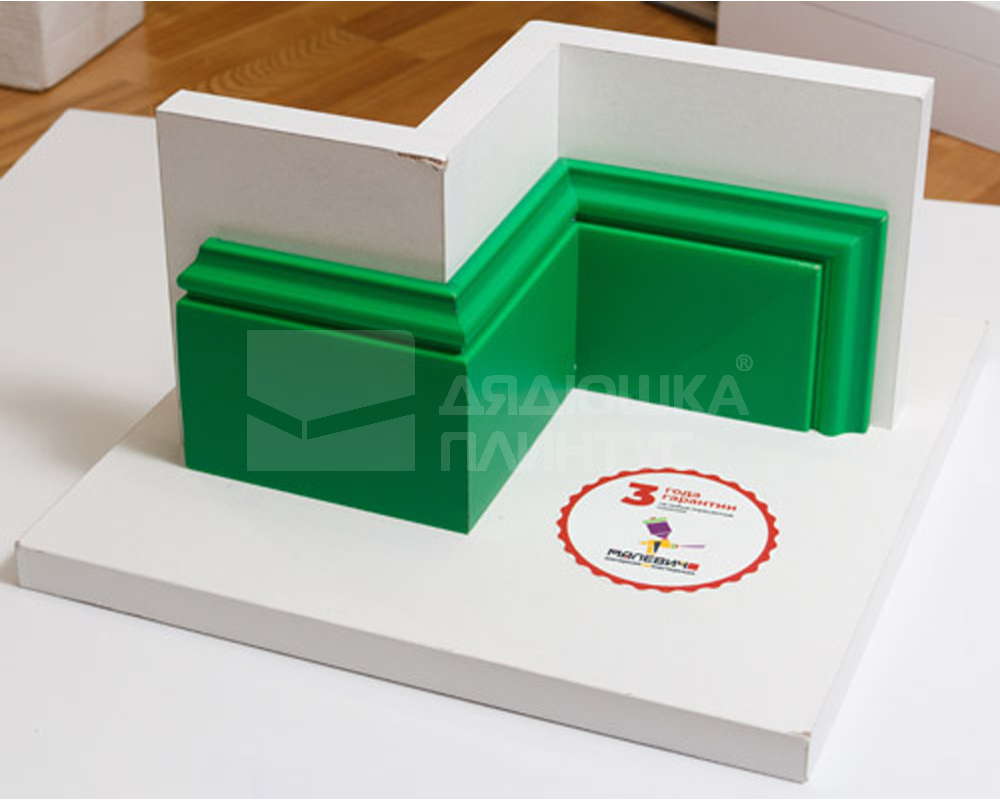 Плинтус ПОЛИСТИРОЛ HI WOOD B150 149мм х 26мм х 2,0м. Окраска включена в стоимость