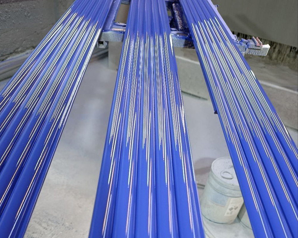 Стеновая панель HI WOOD белая. LV137 NP HI WOOD 120,0мм х 12,0мм х 2,7м. Окраска включена в стоимость