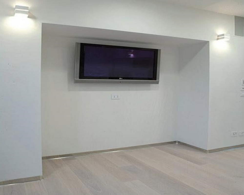 Плинтус из нержавеющей стали Пл 60-2НСП.2700.001