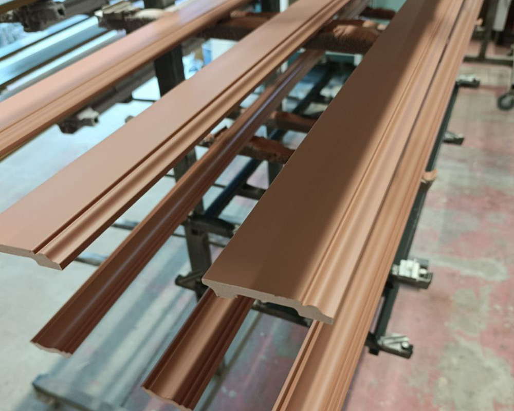 Плинтус NMC FD21 Wallstyl 130*20*2000. Окраска включена в стоимость