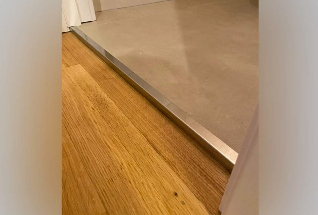 Угол наружный алюминиевый УО 04-27.2700.02л