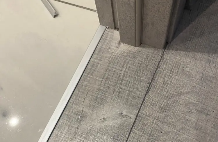 Профиль стыкоперекрывающий ЛС 10НСП.2700.001 Полированый