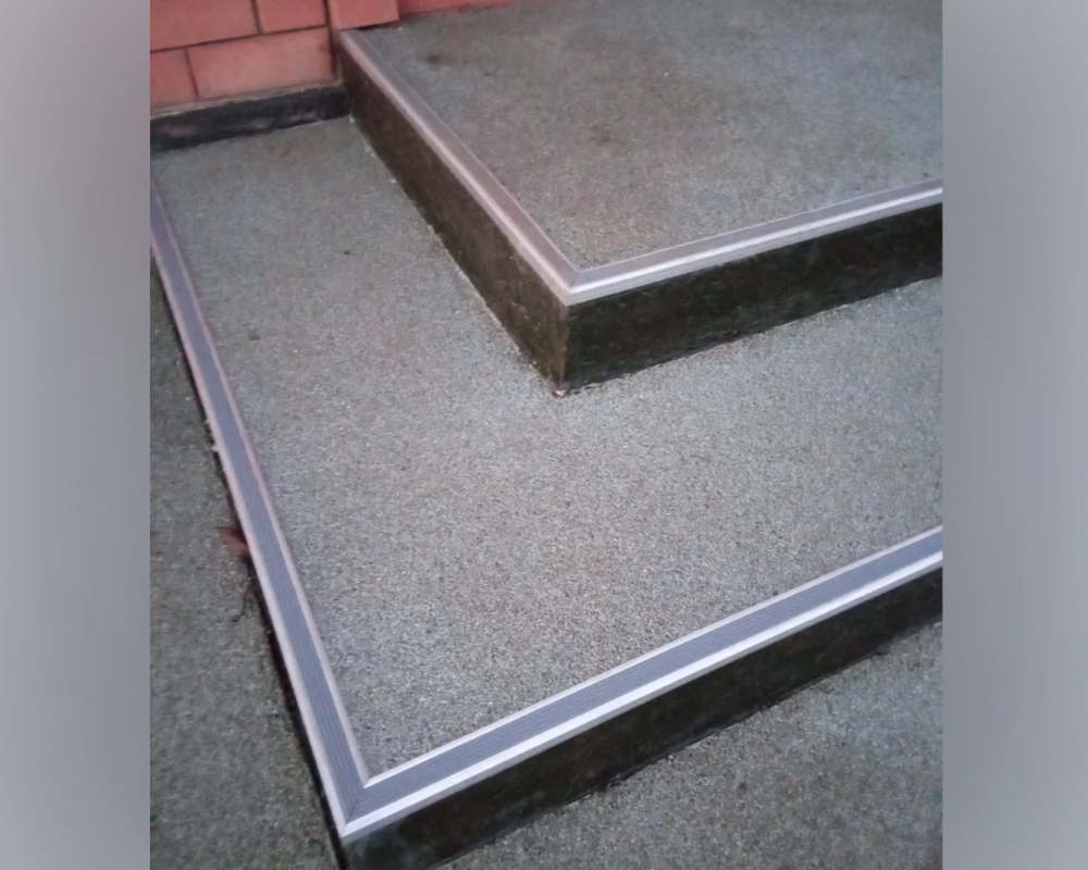 Порог одноуровневый ПС 08-1.1800.001ч Без покрытия