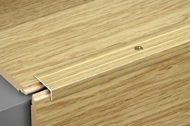 Порог угловой ПУ 01.1800.083 Бук