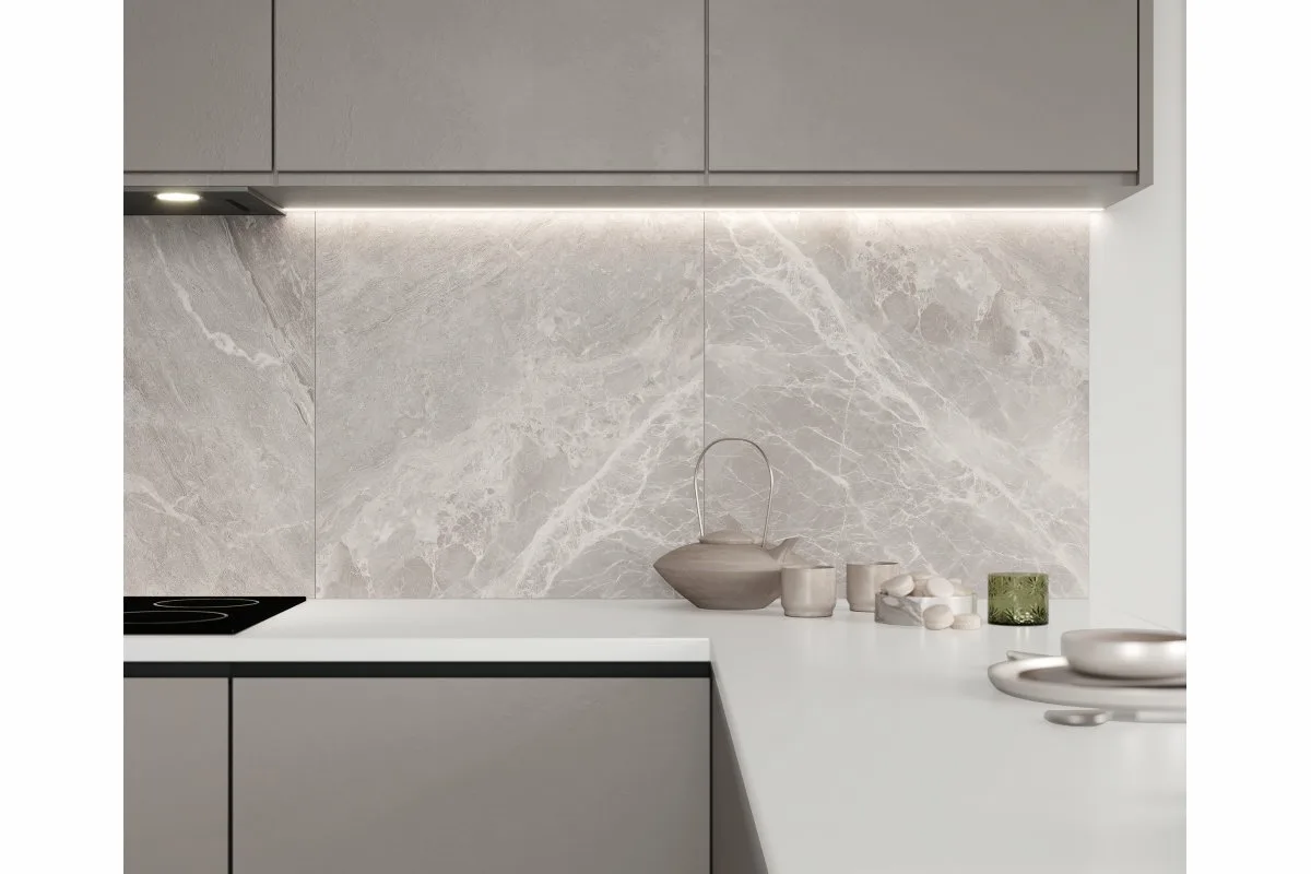 Панель самоклеющаяся ПВХ 300х600 мм 6шт/уп Мрамор Нова Линнея гранд. Цена указана за 1,08 м²