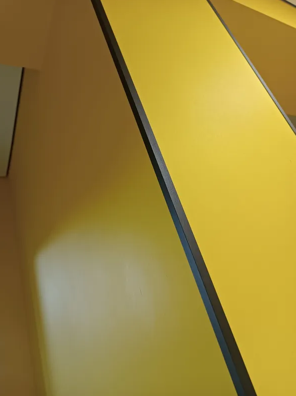 Угол декоративный 30х30 Уп 12-27.2700.515 Черный