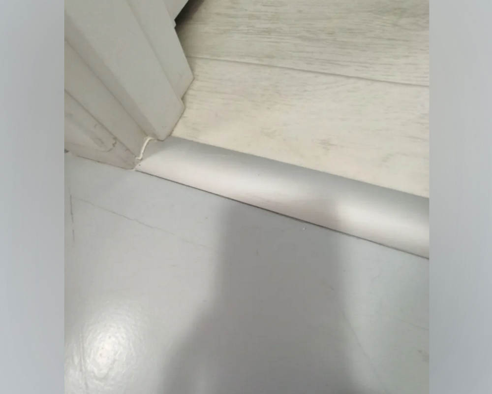 Порог одноуровневый ПС 04-3.900.02л Золото