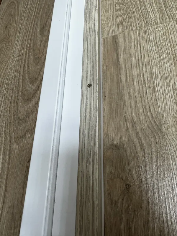 Порог угловой ПУ 04.2700.292 Вишня