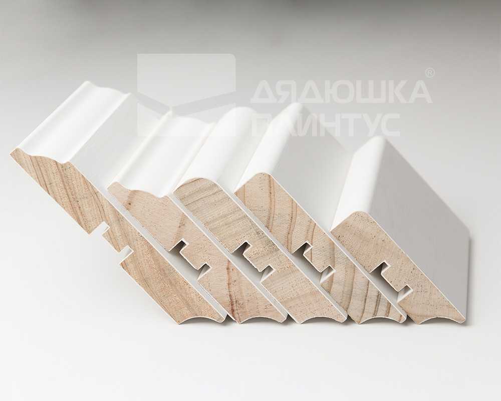 Плинтус кедр Стоунвуд. 60 60мм 2,35м Белый