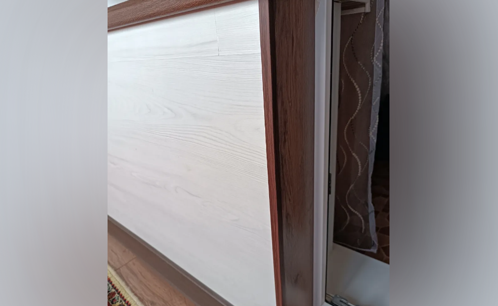 Угол декоративный 30х30 Уп 12-27.2700.594 Венге