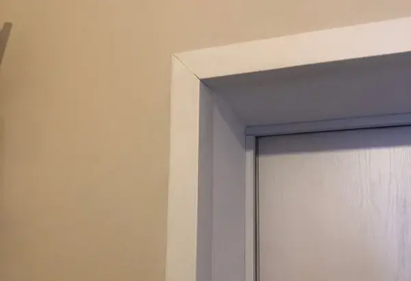 Угол декоративный Уп 12-27.2700.501л