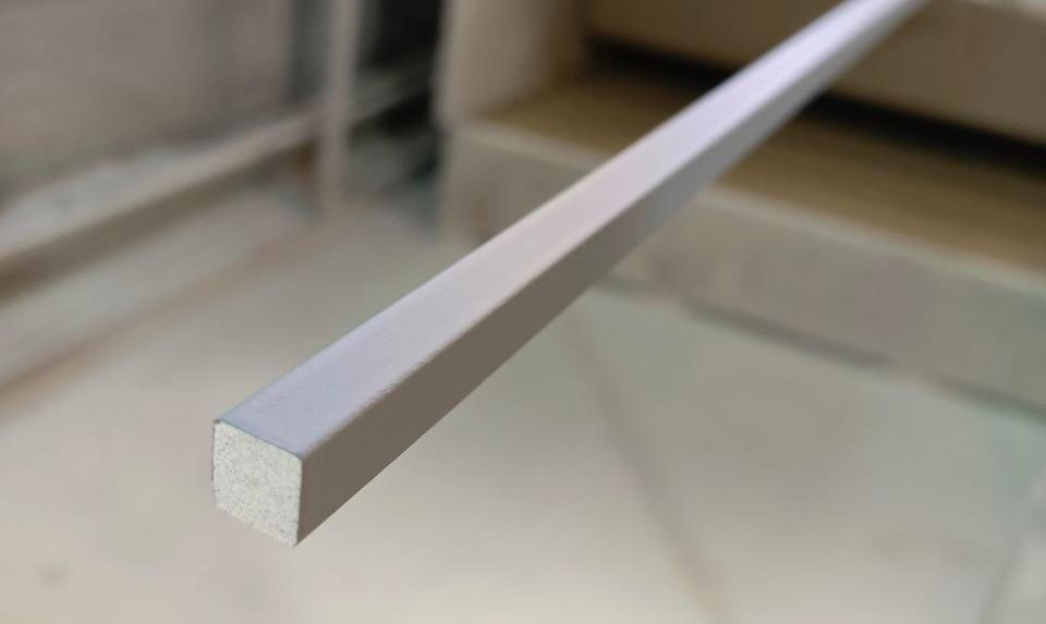 Молдинг из полистирола высокой плотности HI WOOD D20V1 20мм х 20мм х 2,0м. Покраска под заказ