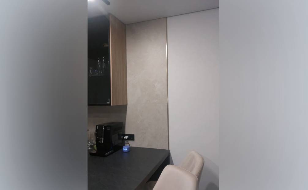 PVL73-05 Угол латунь Антик медь светлая 15х15мм 2.7м