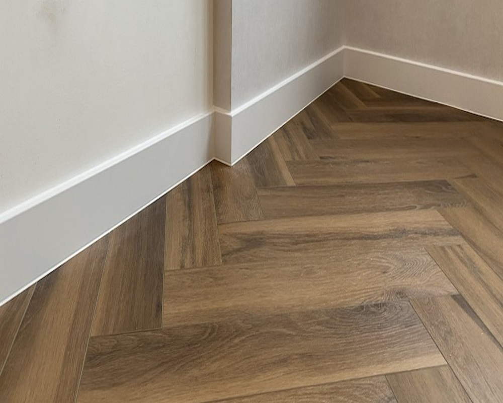 Плинтус ХДФ Dollken Cubu Flex Life 40мм х 11/13мм х 2,5 м 1013 (5012) Белый