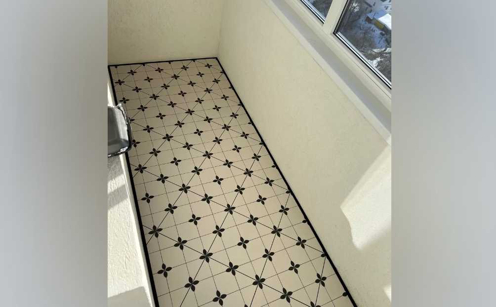 Микроплинтус AL16X5-03 16х6х1900мм Чёрный