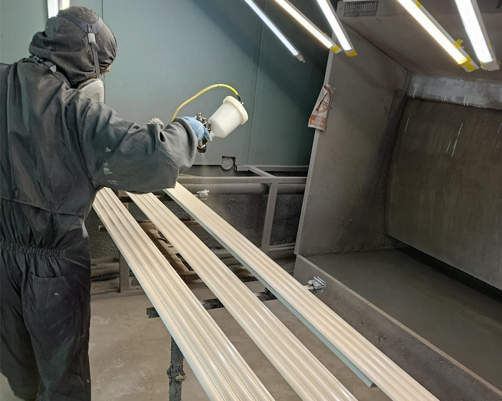 Стеновая панель HI WOOD белая. LV137 NP HI WOOD 120,0мм х 12,0мм х 2,7м. Окраска включена в стоимость