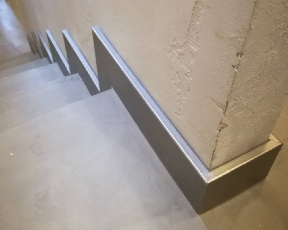 Плинтус ХДФ Dollken Cubu Flex Life 80мм х 2,5 м 1245 Шампань