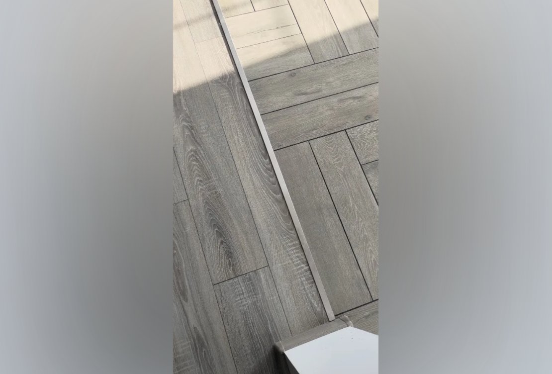 PV101-02 Профиль T-образный плоский MS Серебро матовое 10мм х 2.7м