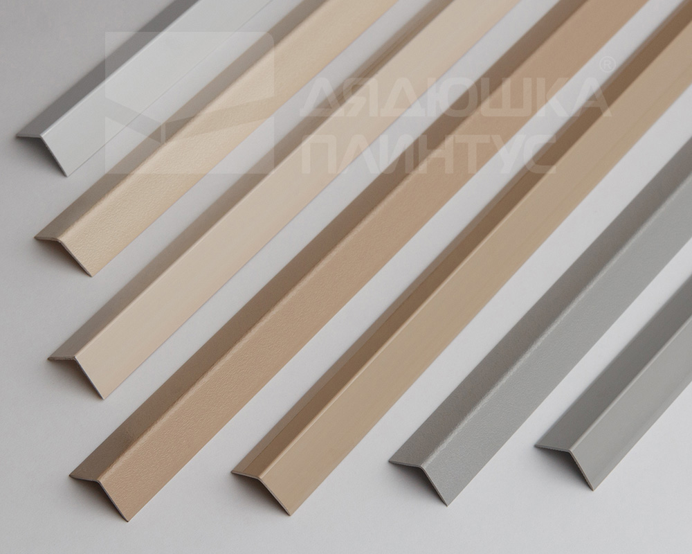 Угол ПВХ 50*50*2,7 м Белый