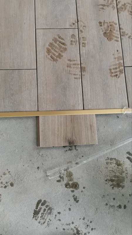 Профиль стыкоперекрывающий ПС 11НСЗ(304).2700.002 2,7 м Золото