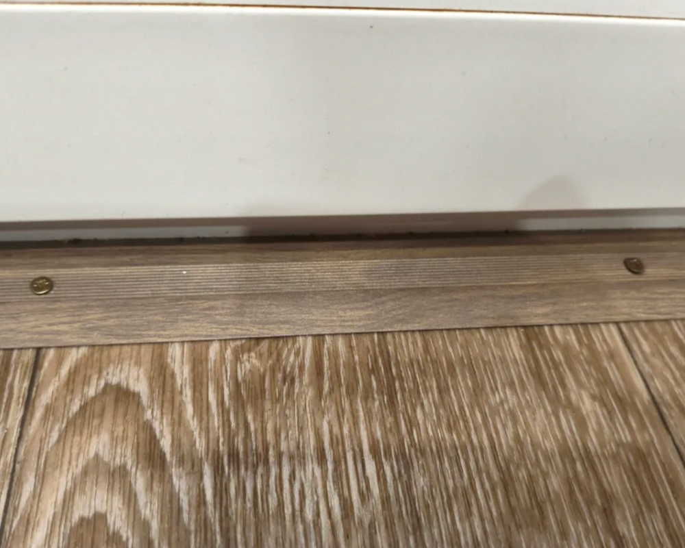 Порог одноуровневый ПС 04.2700.293 Мербау