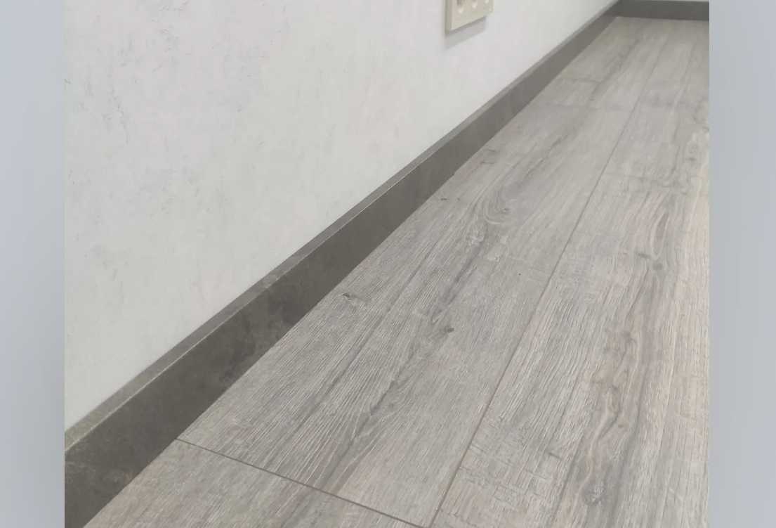 Плинтус МДФ Лука Пл 80МДФ.2700.Point line 24051 Лапачо африканское