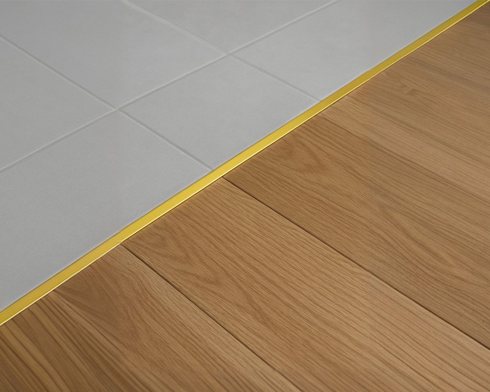 PVS90-05 Профиль Т-образный нержавеющая сталь Золото зеркальное 14мм х 2.7м