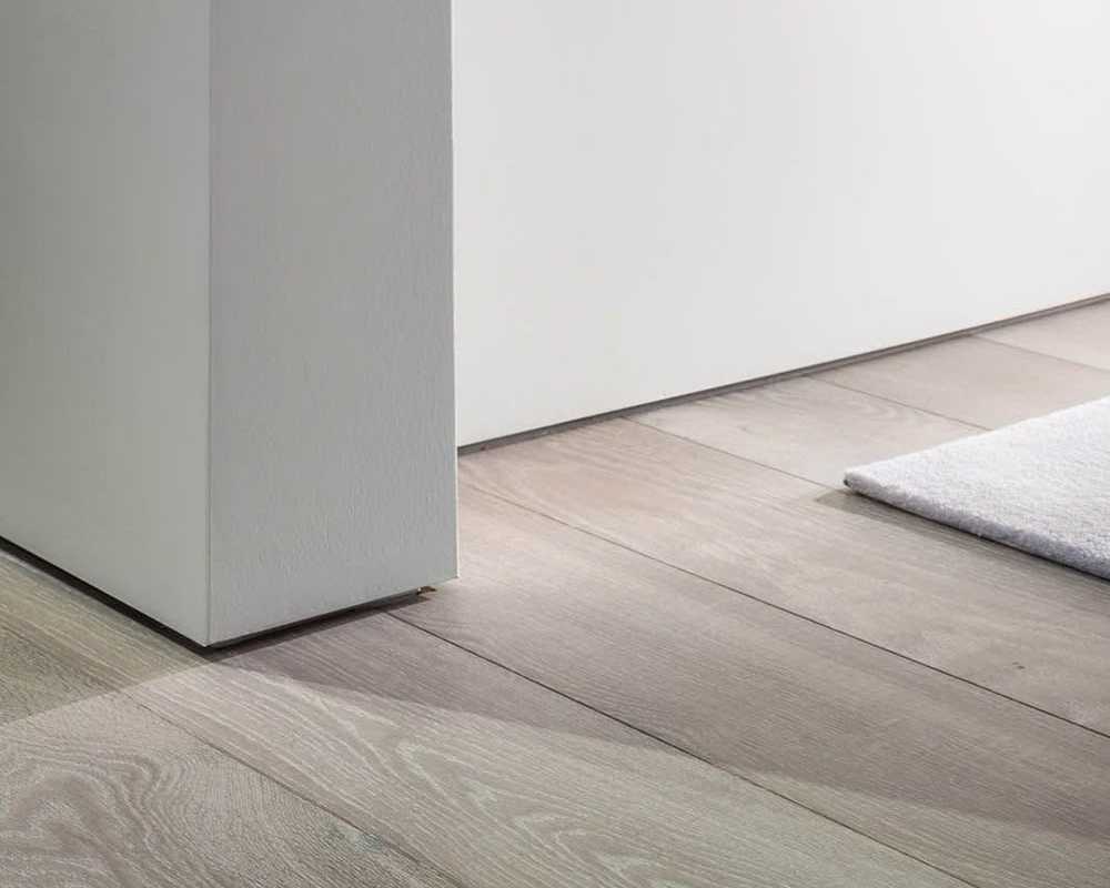 Теневой профиль Decaro Engineering D001А Black 2,0 м