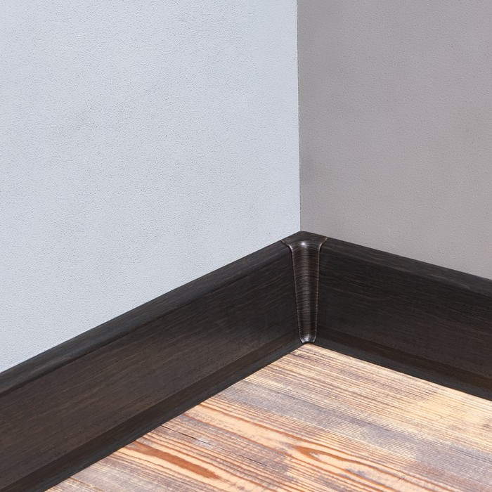 Плинтус ПВХ Волшебная палочка 70мм Home 2,2м 7024