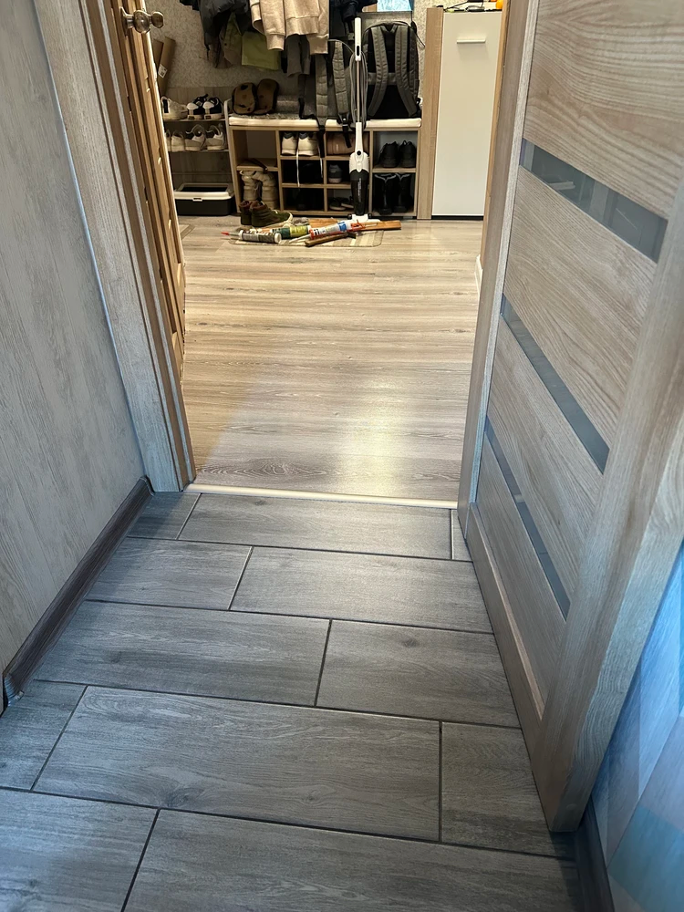 Порог разноуровневый ПР 06.2700.057 Бетон айс