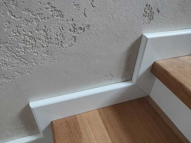 Плинтус МДФ Волшебная палочка. Гарден .145 Белоснежный ясень