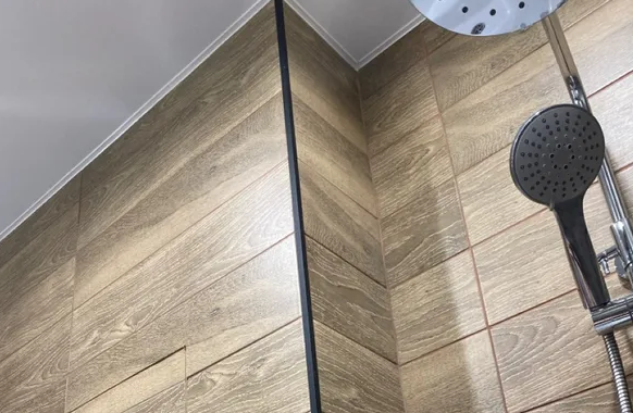 Профиль окантовочный ПУ 10НСМ(304).2700.015 2,7 м Черный