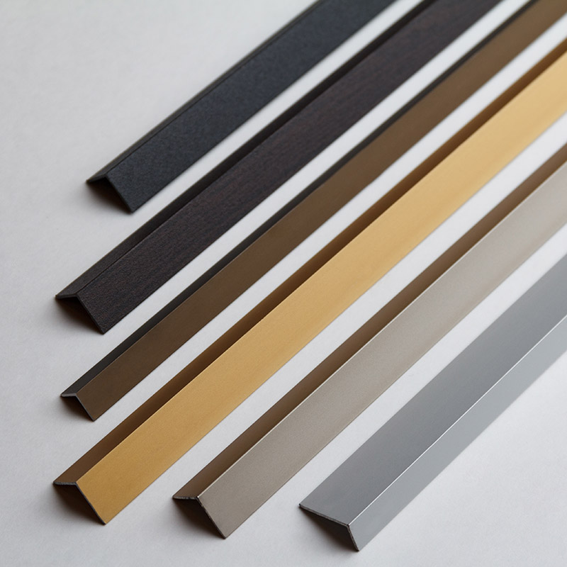 Угол декоративный Уп 04-27.2700.501л