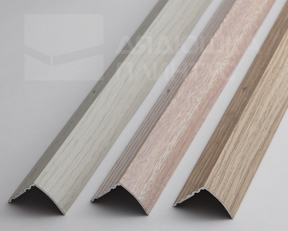 Порог угловой ПУ 04.1800.02л Золото