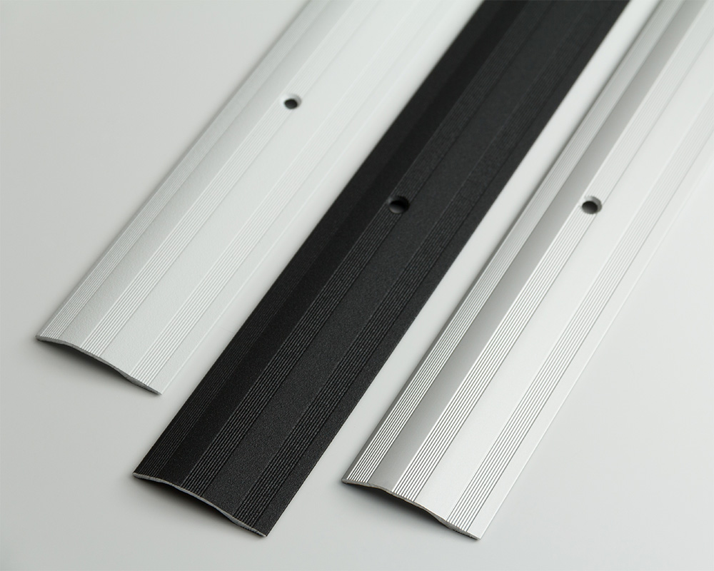 Порог разноуровневый ПР 02.900.057 0,9 м Бетон айс