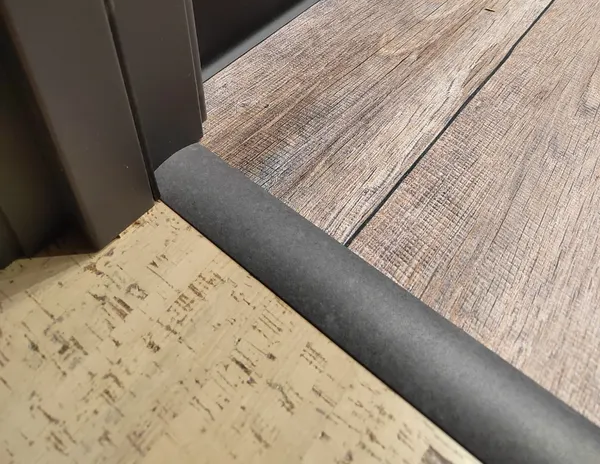 Порог разноуровневый ПР 06.900.095 Дуб венге