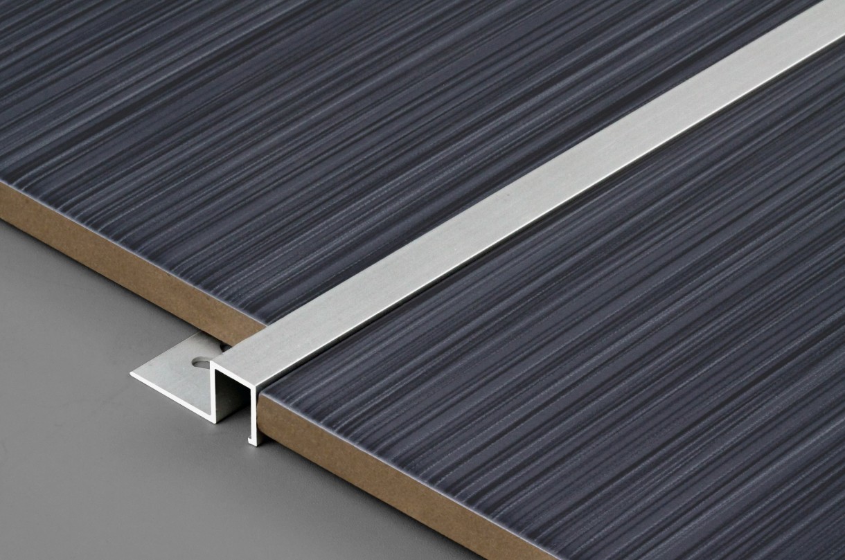 Профиль окантовочный ПК 11-8.2700.15 Черный