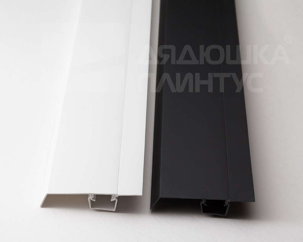 Плинтус ПВХ Salag NG80 80мм 2,5м. Чёрный