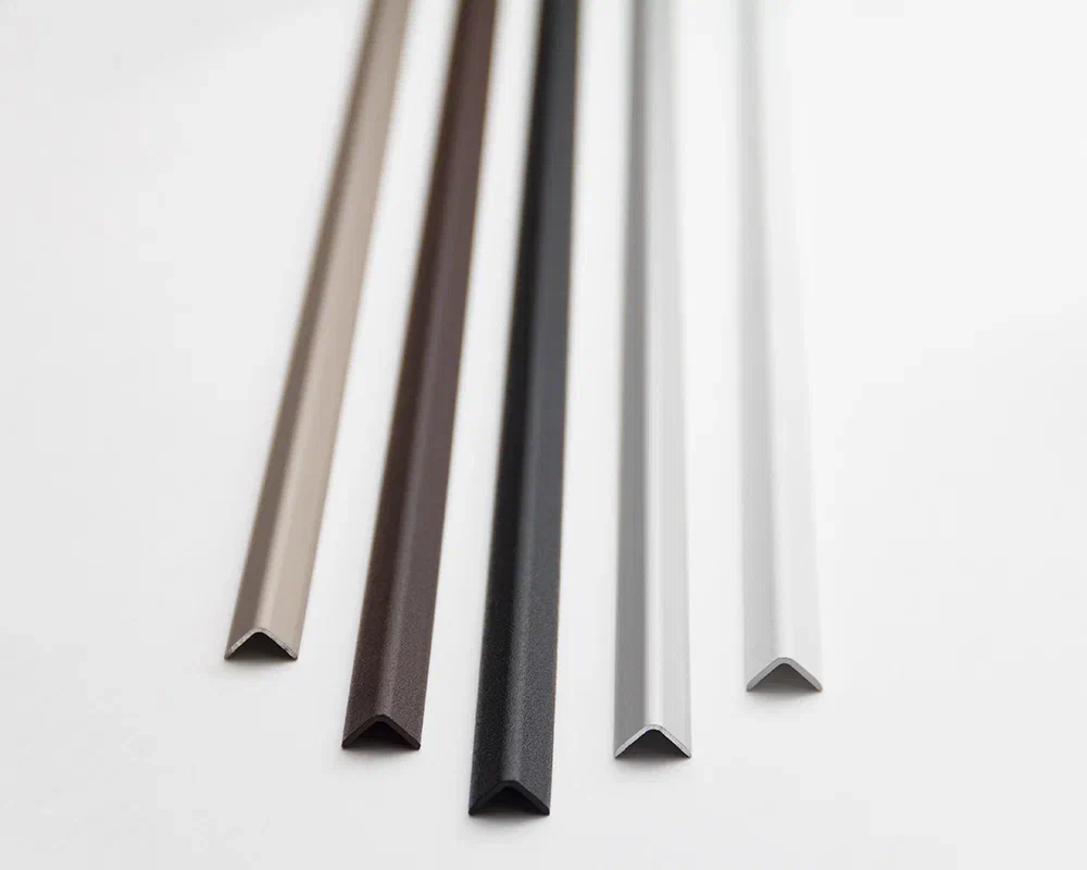 Угол наружный алюминиевый УО 01-27.2700.043