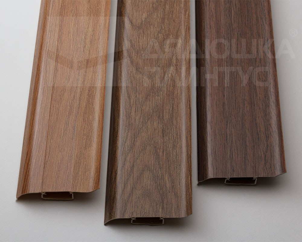 Плинтус ПВХ Идеал Классик 70мм 2,2м 001 Белый