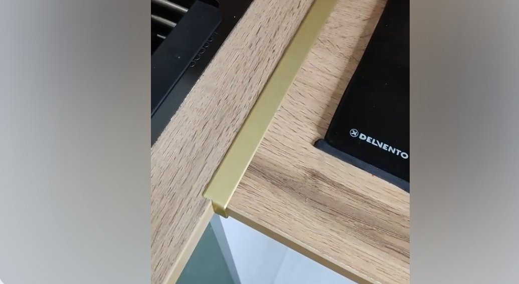 Порог одноуровневый ПС 09.2700.202л Золото