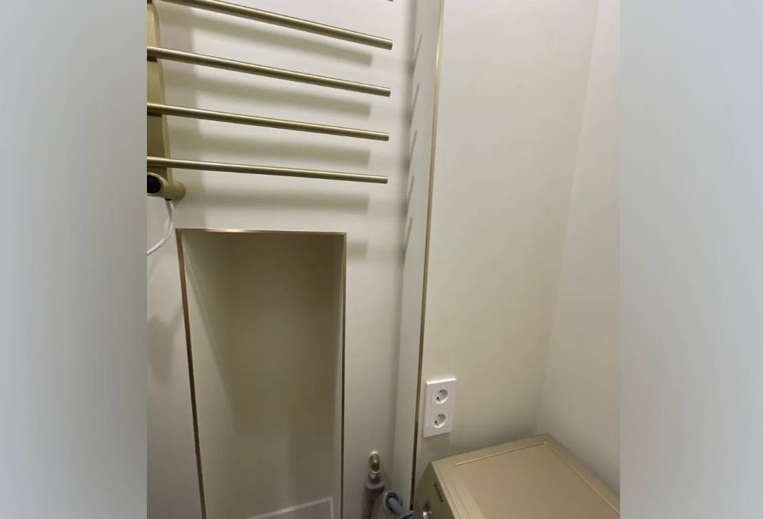 PVL90-05 Угол латунь Антик медь светлая 10х10мм 2.7м