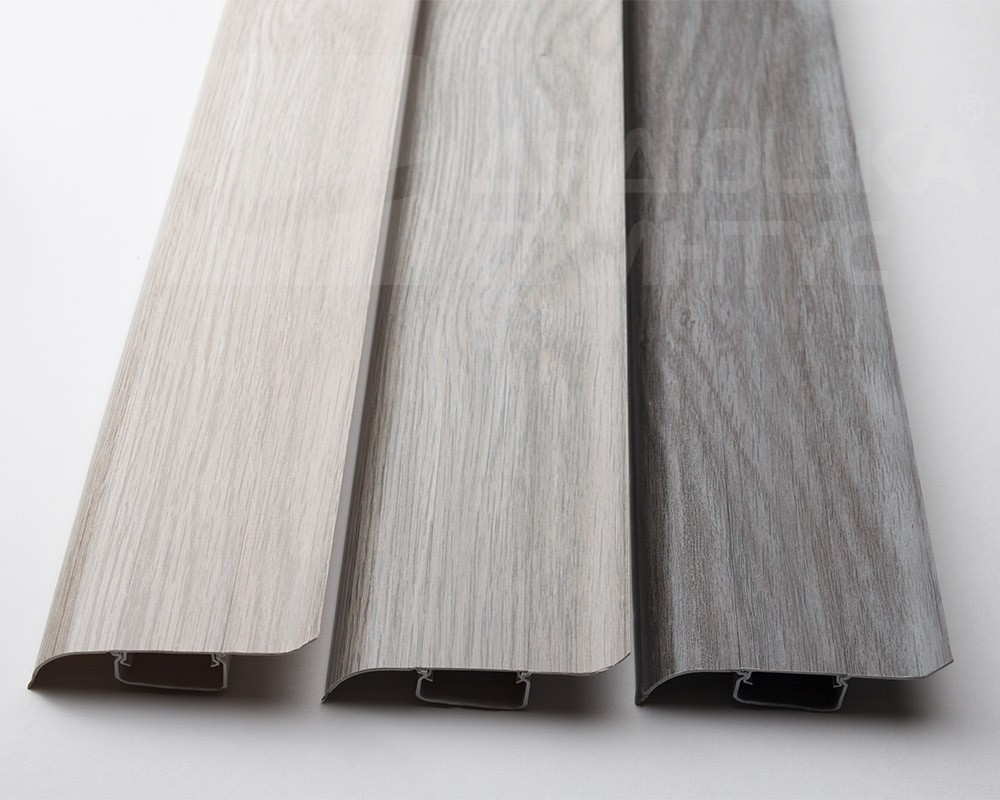 Плинтус ПВХ Идеал Классик 70мм 2,2м 251 Ясень