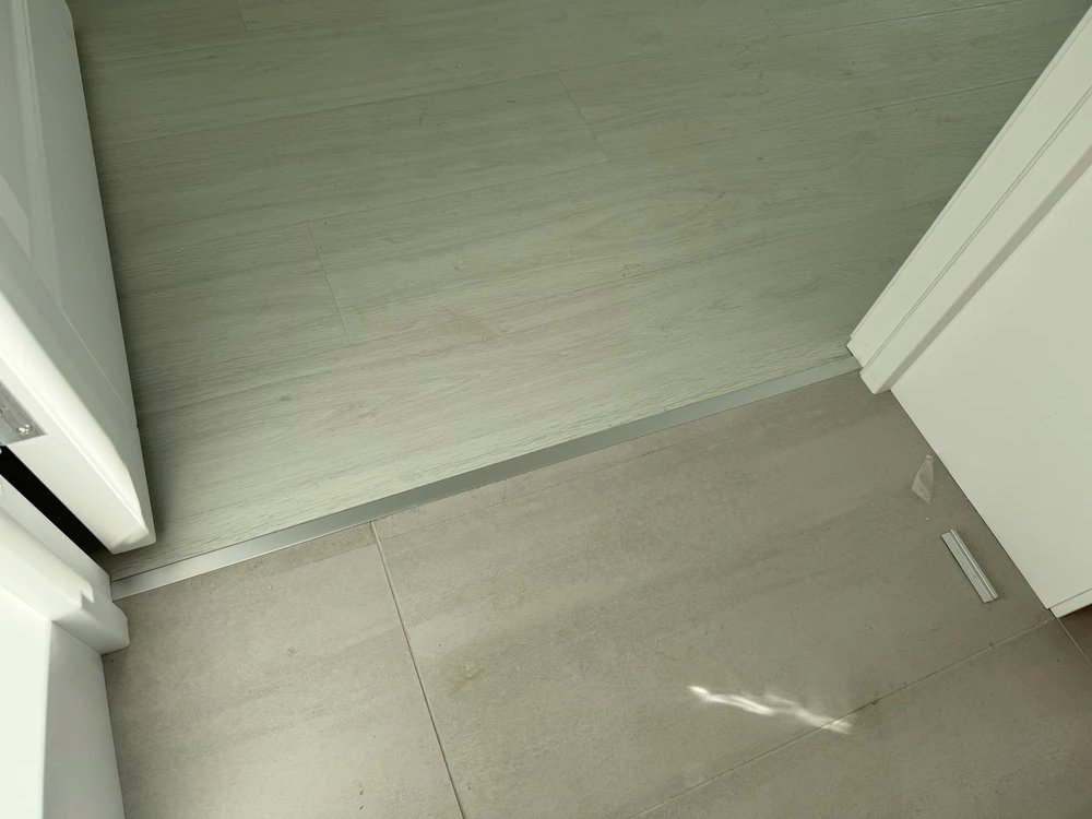 Порог для кварцвинила ЛС 10-1.2700.201л Серебро