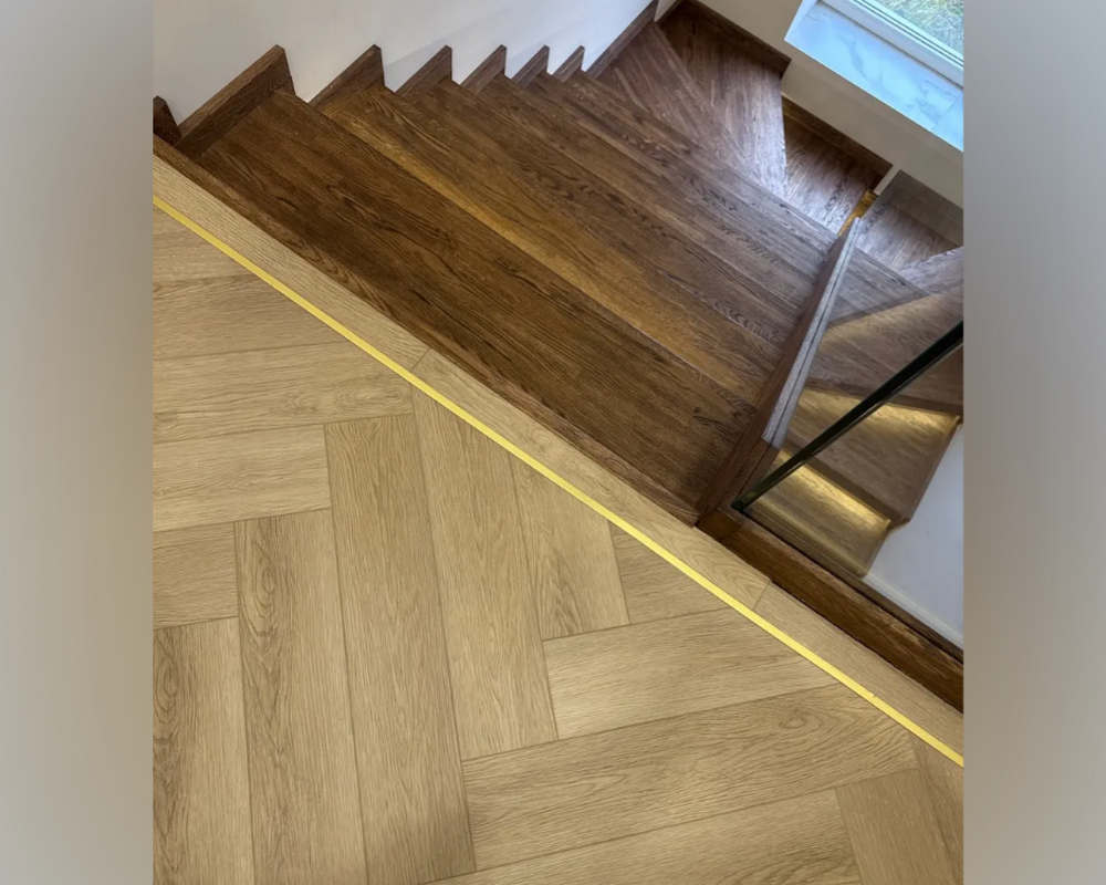 Порог одноуровневый ПС 09.2700.202л Золото